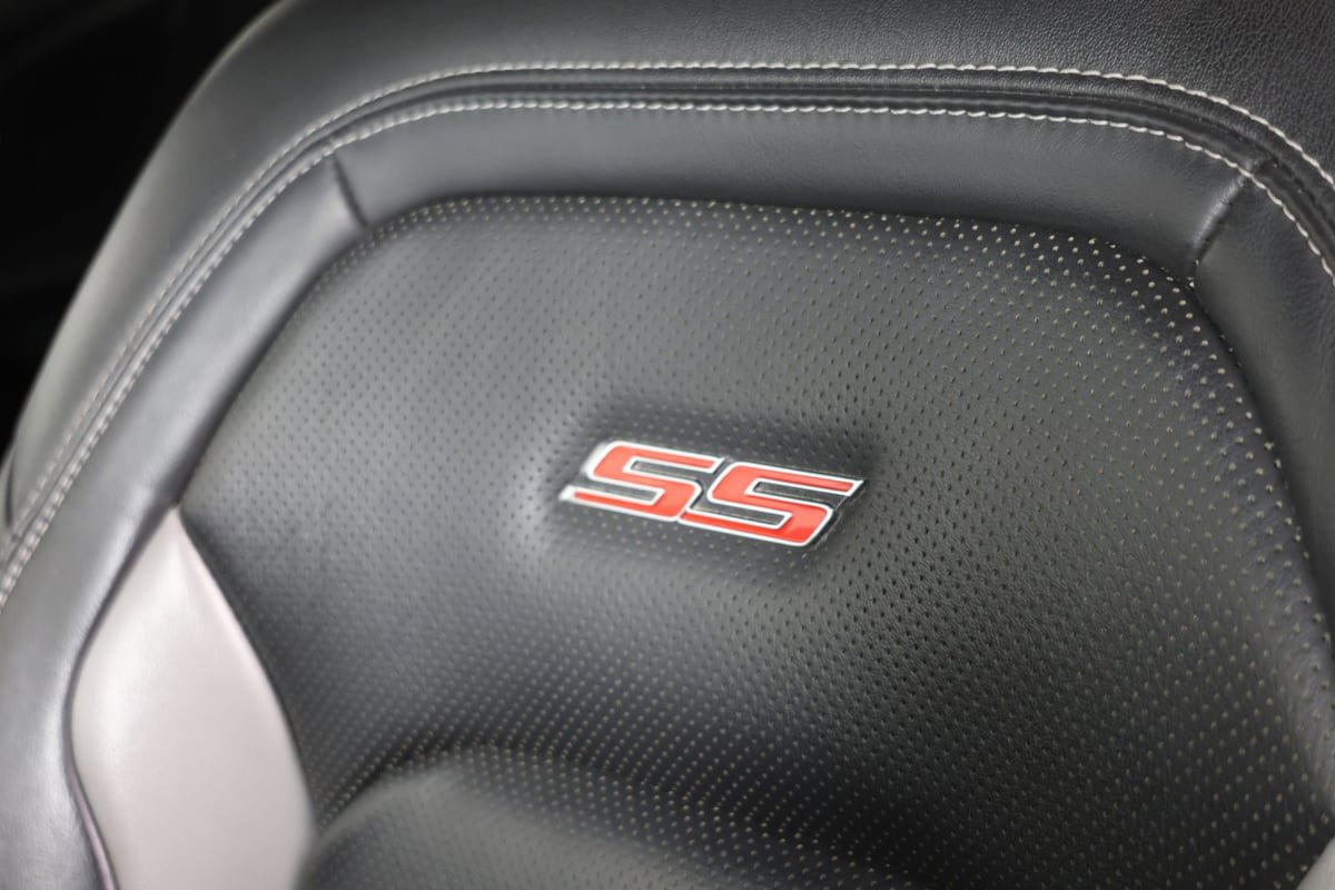 Used 2016 Chevrolet Camaro SS RWD image 46