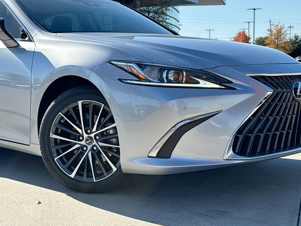 New 2025 Lexus ES 350 image 11