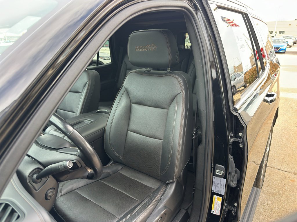 Used 2021 Chevrolet Tahoe High Country w/ Premium Package image 27