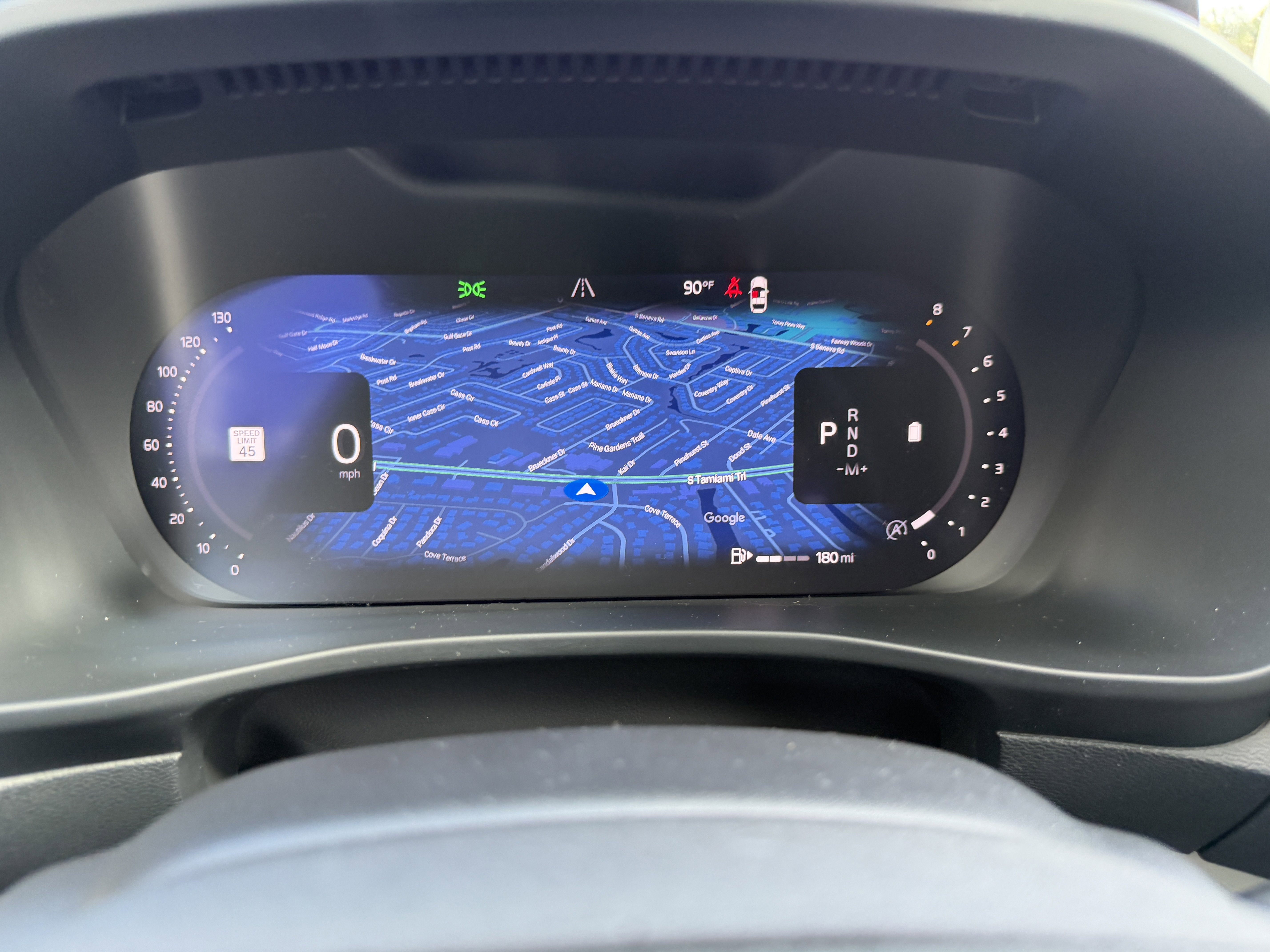 Certified 2023 Volvo XC40 B5 Plus w/ Protection Package Premier image 31