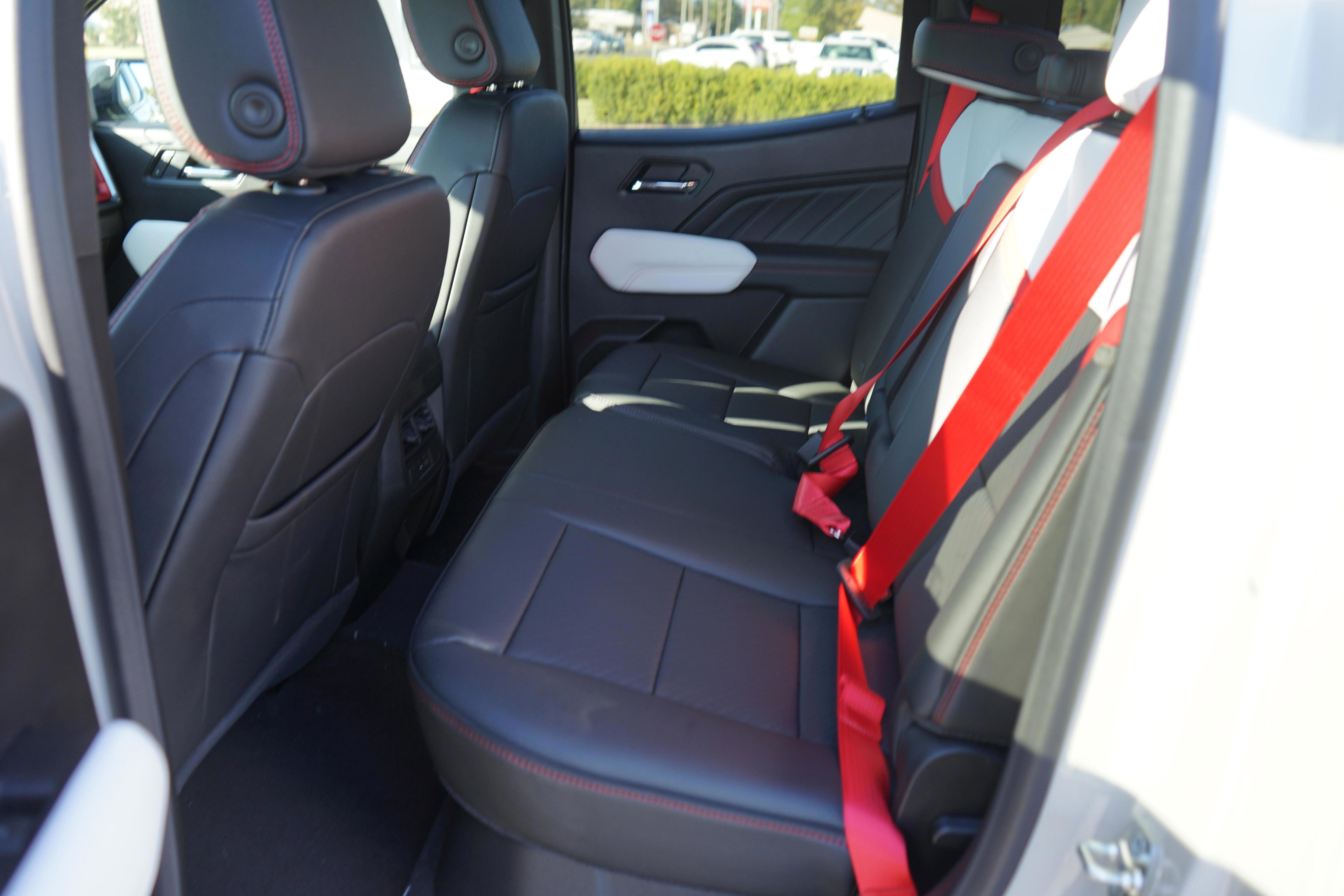 New 2026 GMC Canyon AT4X w/ AT4X AEV Edition image 18