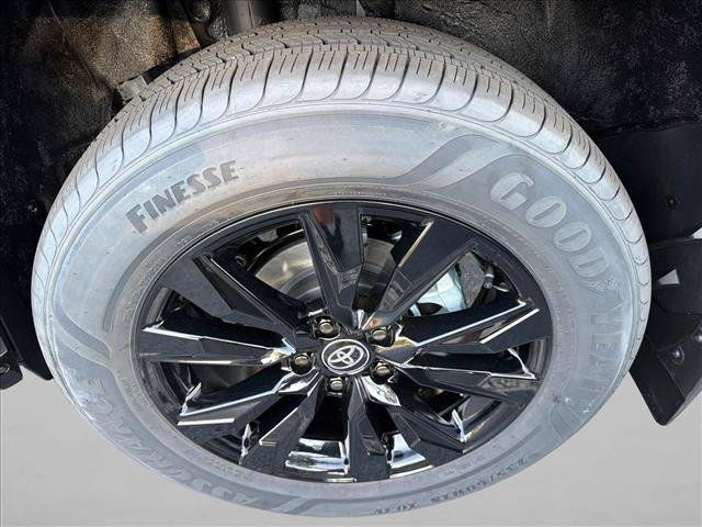 Used 2026 Toyota RAV4 SE w/ Weather Package AWD/4WD image 19
