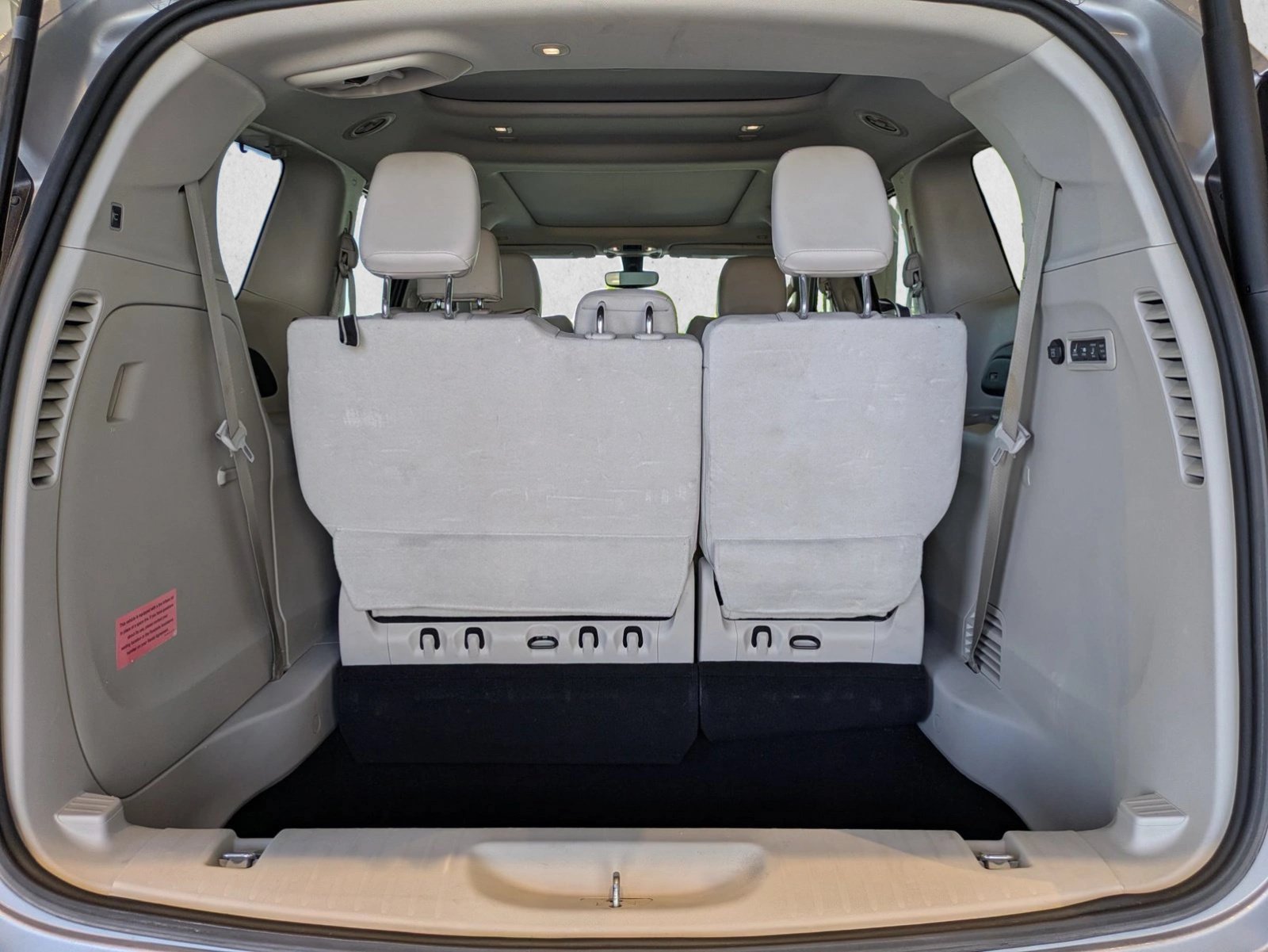 Used 2019 Chrysler Pacifica Limited FWD image 6