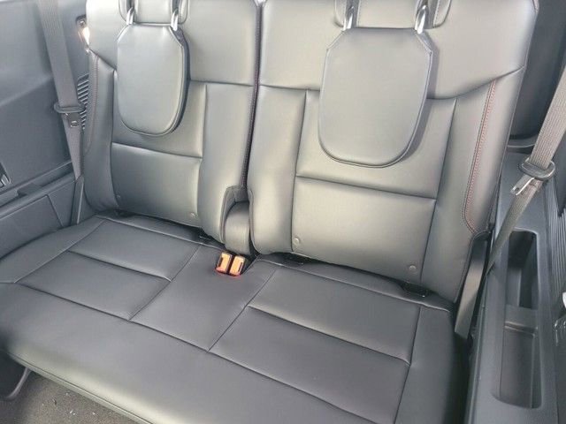 New 2026 Ford Explorer ST-Line w/ ST-Line Street Pack image 9