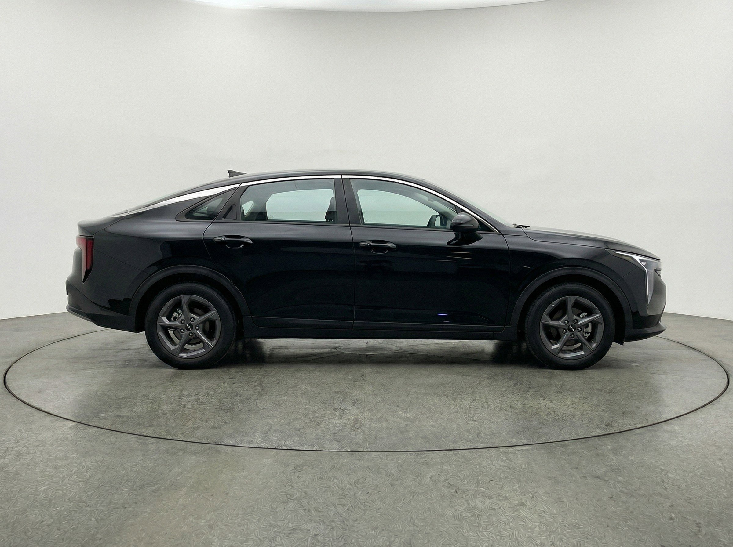 Used 2025 Kia K4 FWD image 11