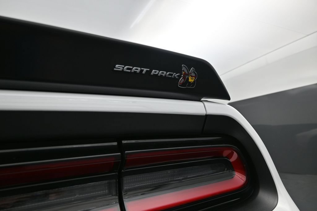 Used 2022 Dodge Challenger R/T Scat Pack RWD image 24