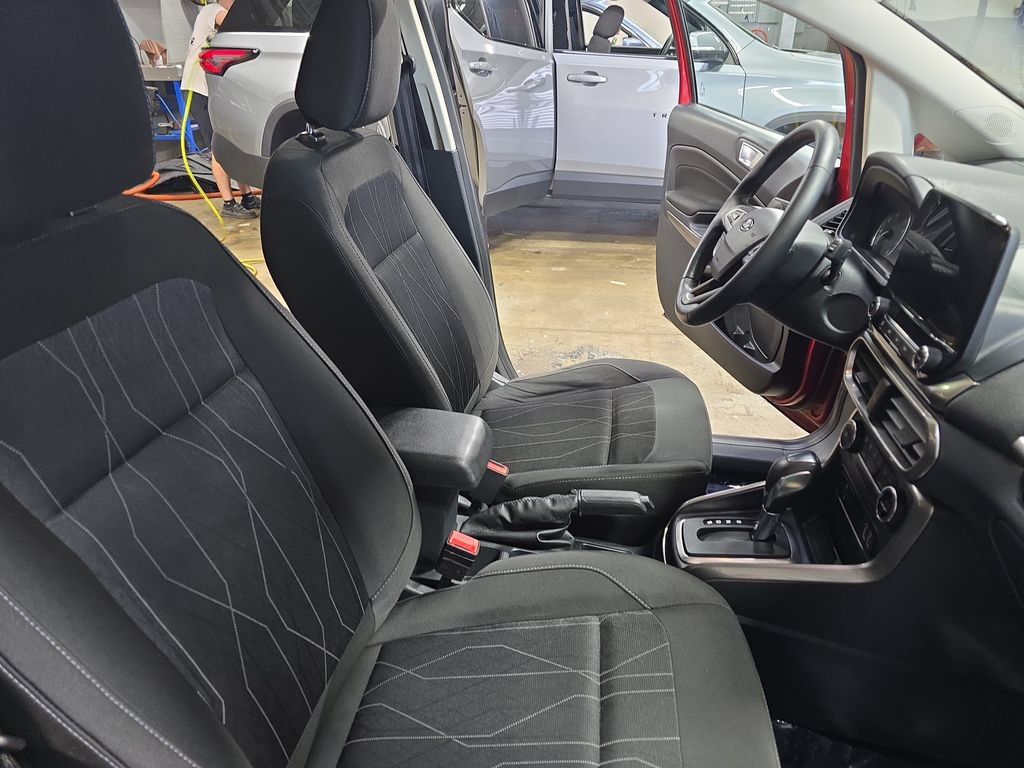 Used 2018 Ford EcoSport SE w/ SE Convenience Package AWD/4WD image 11