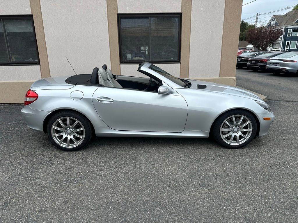 Used 2005 Mercedes-Benz SLK 350 image 3