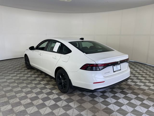 Certified 2025 Honda Accord SE image 14
