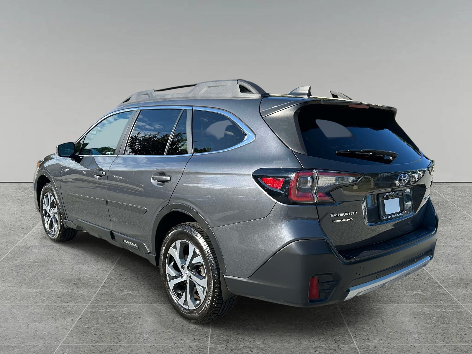 Used 2020 Subaru Outback Limited w/ Popular Package #2 AWD/4WD image 3