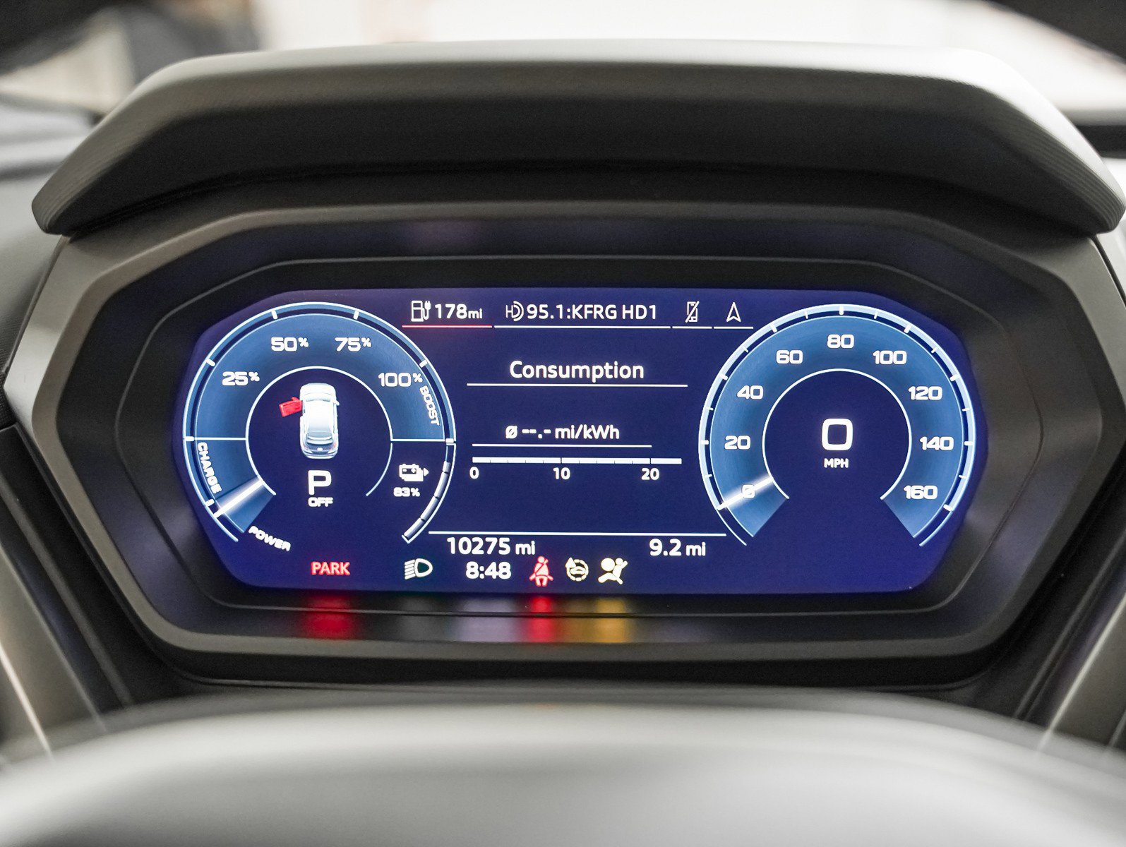 Used 2024 Audi Q4 e-tron Prestige image 16