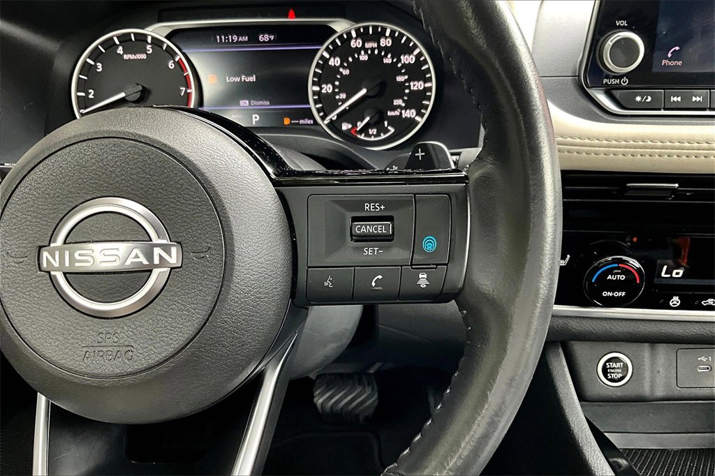 Used 2023 Nissan Rogue SV w/ SV Premium Package image 12