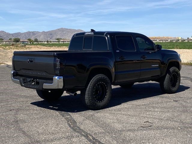 Used 2018 Toyota Tacoma SR5 RWD image 3