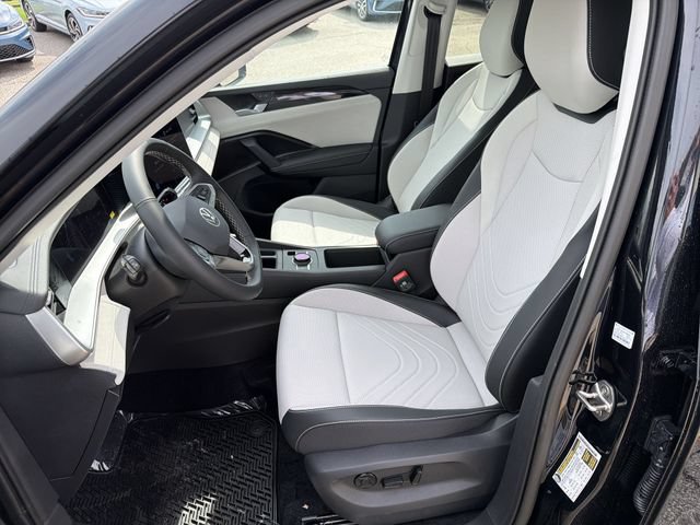 New 2026 Volkswagen Tiguan SE AWD/4WD image 12