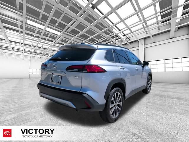 Certified 2025 Toyota Corolla Cross XLE FWD image 3