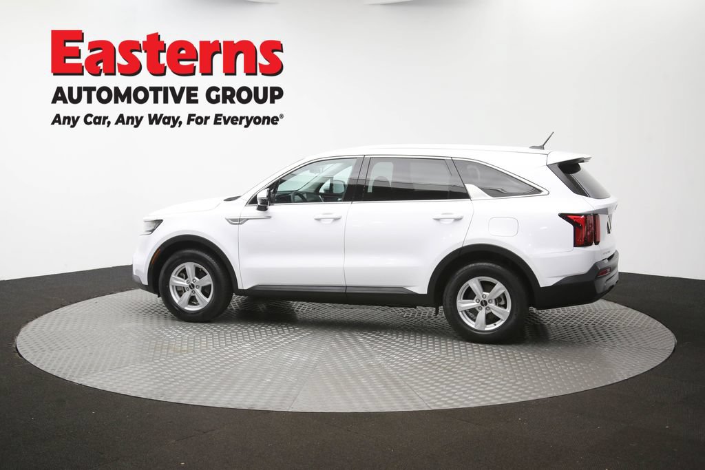 Used 2023 Kia Sorento LX FWD image 60