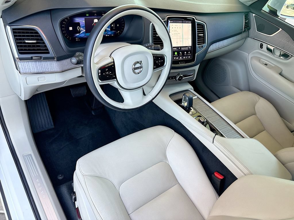 Used 2023 Volvo XC90 B6 Core w/ Protection Package Premier AWD/4WD image 9