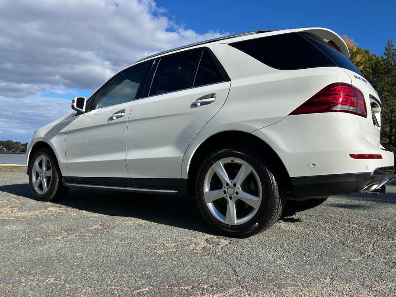 Used 2016 Mercedes-Benz GLE 350 4MATIC w/ Premium Package image 8