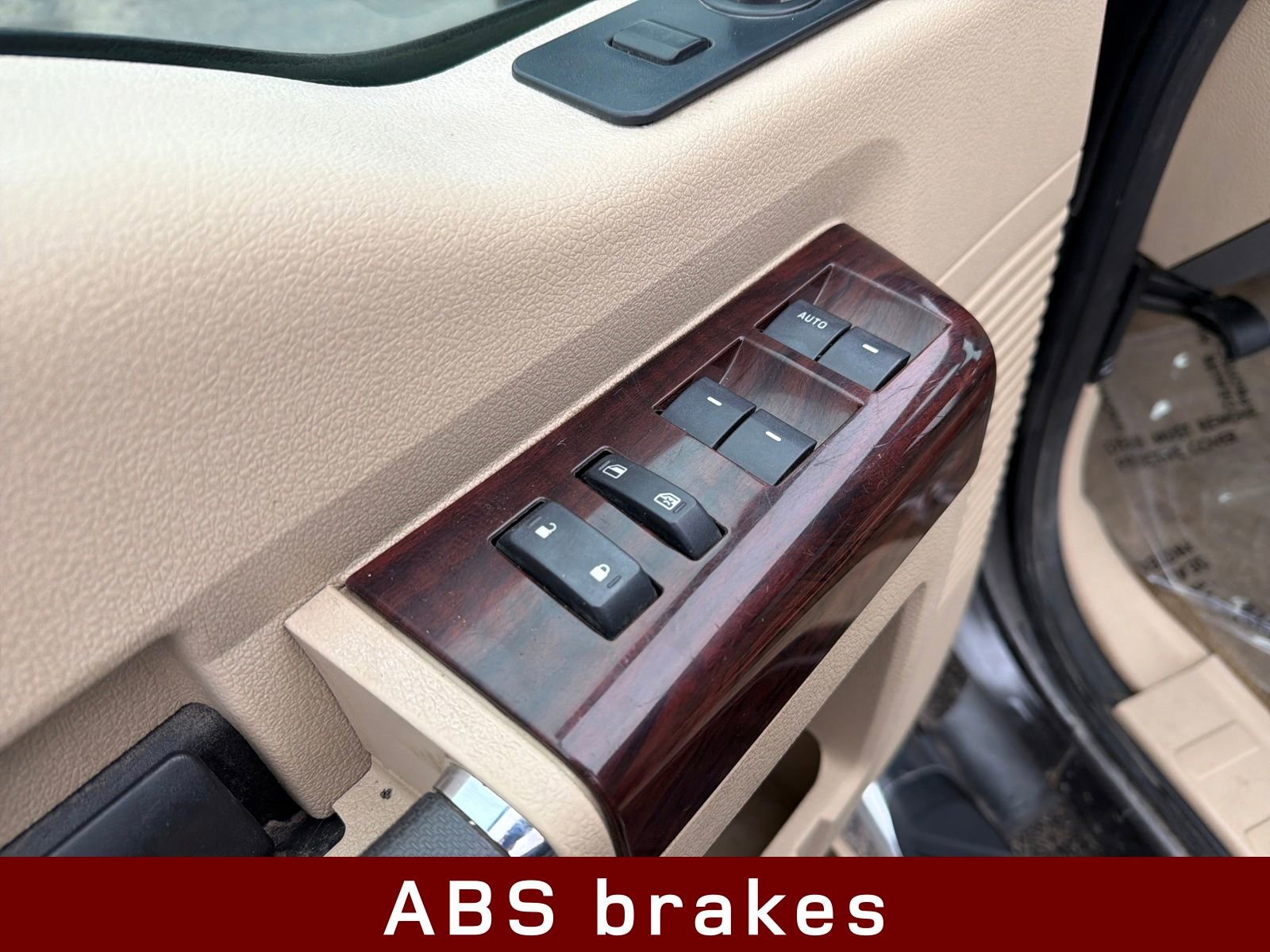 Used 2008 Ford F250 Lariat image 12