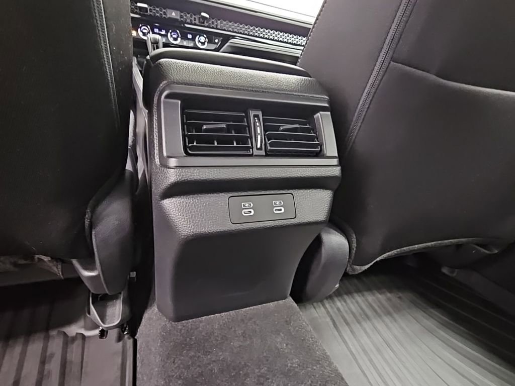 Used 2025 Honda Accord Sport image 33
