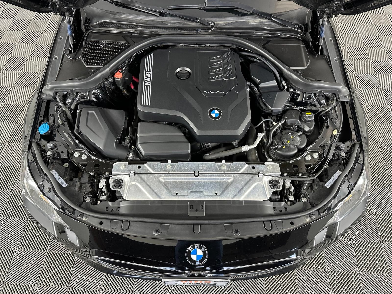 Used 2022 BMW 230i Coupe w/ Premium Package 2 RWD image 25