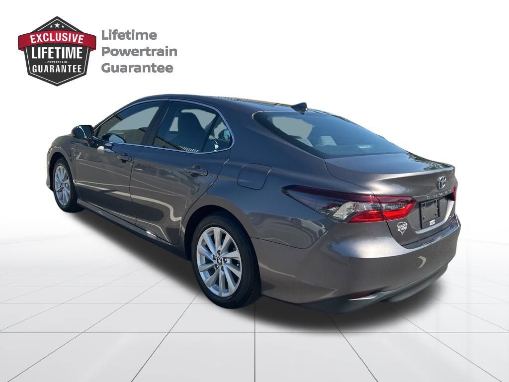 Used 2024 Toyota Camry LE FWD image 3