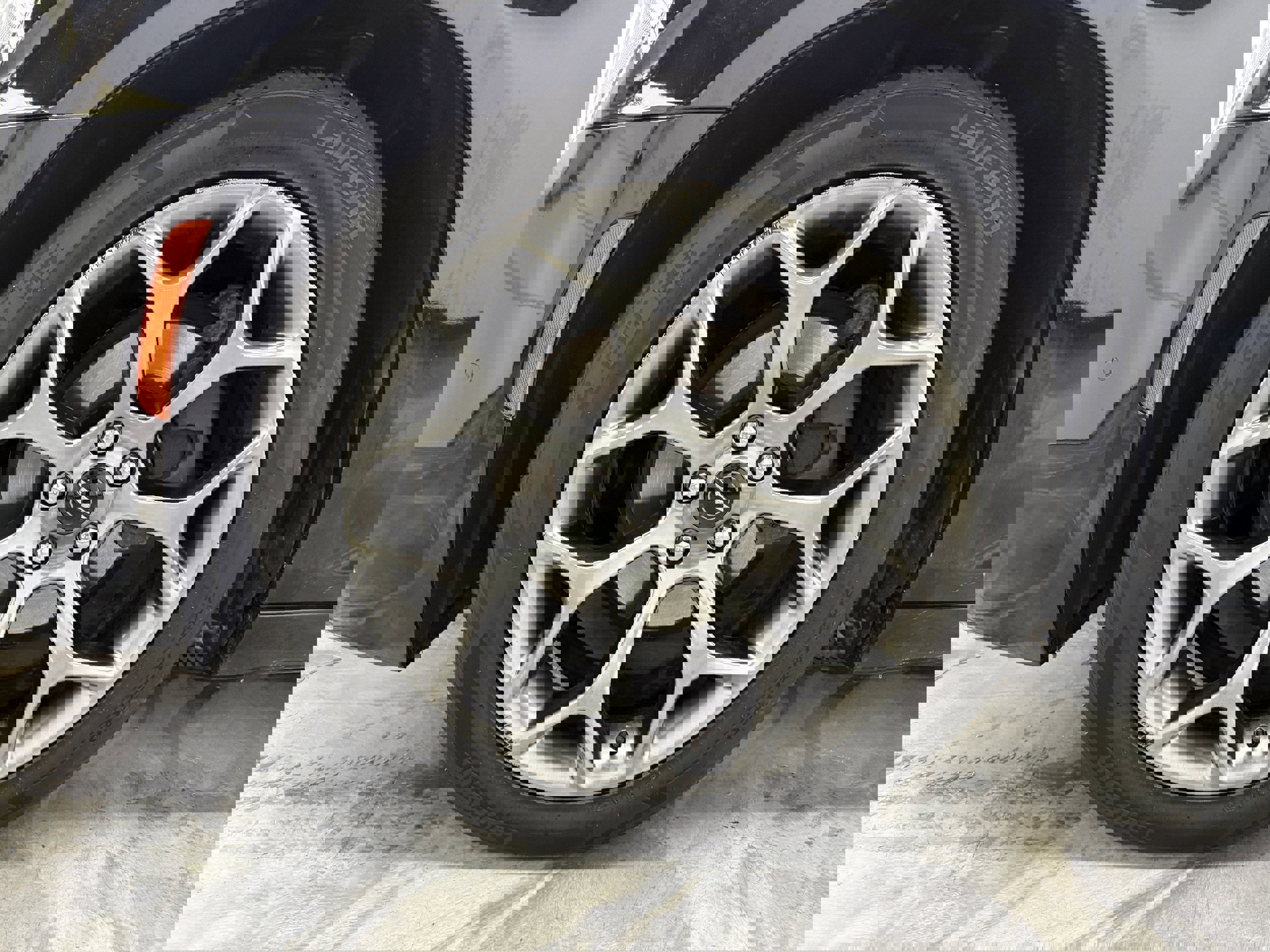 Used 2018 Chrysler 300 S image 28