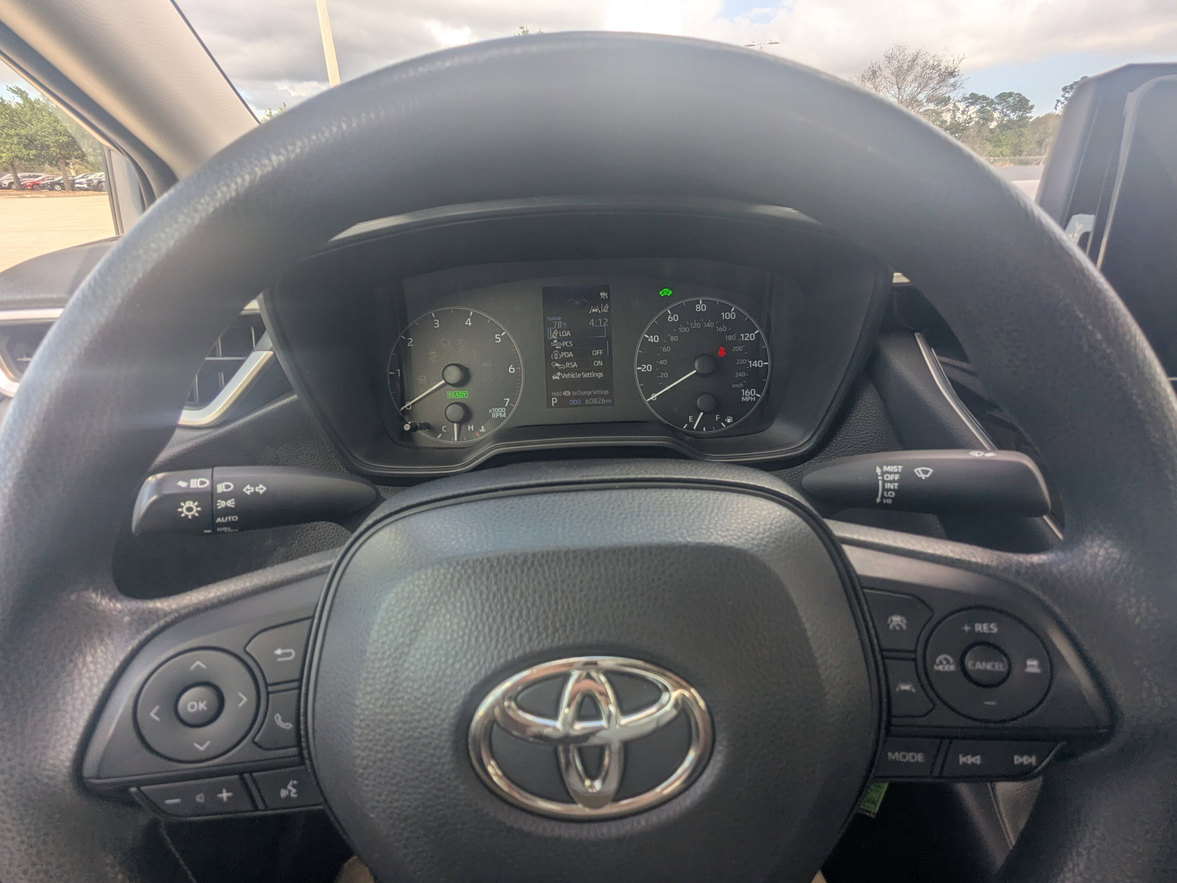 Used 2023 Toyota Corolla LE image 33