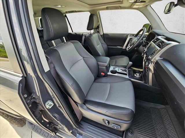 Used 2024 Toyota 4Runner SR5 Premium w/ Moonroof Package AWD/4WD image 21