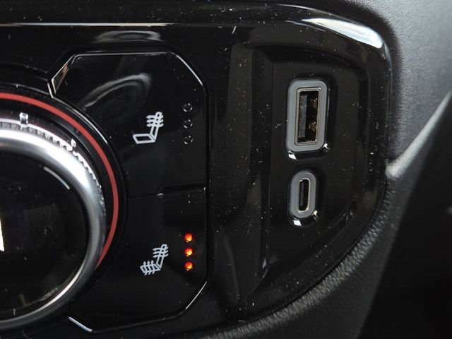 New 2026 GMC Sierra 1500 Elevation image 8