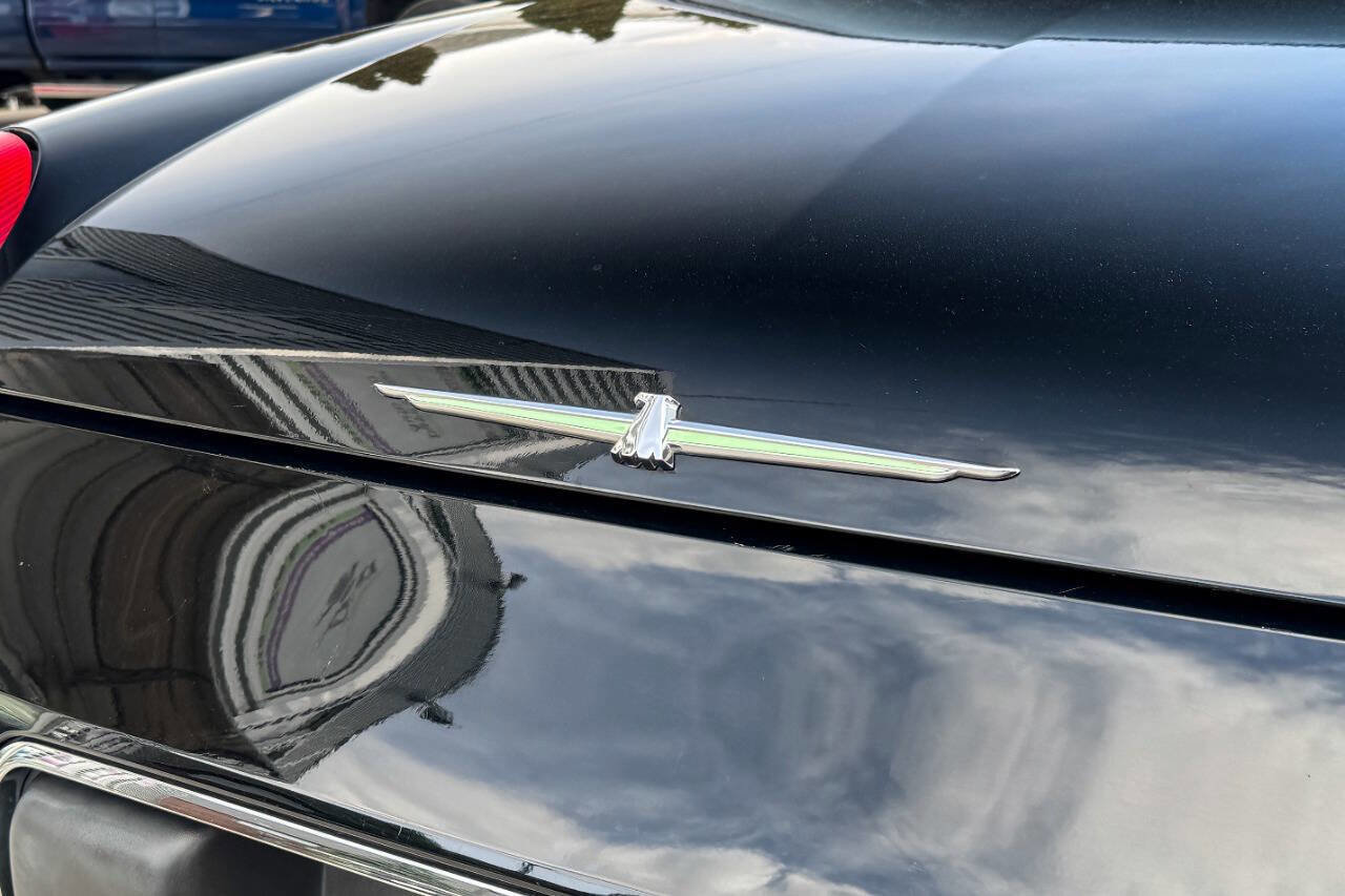 Used 2002 Ford Thunderbird Deluxe image 31