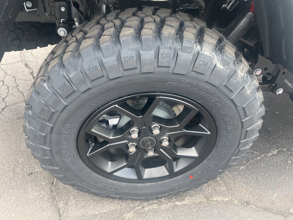 New 2025 Jeep Gladiator Willys image 19