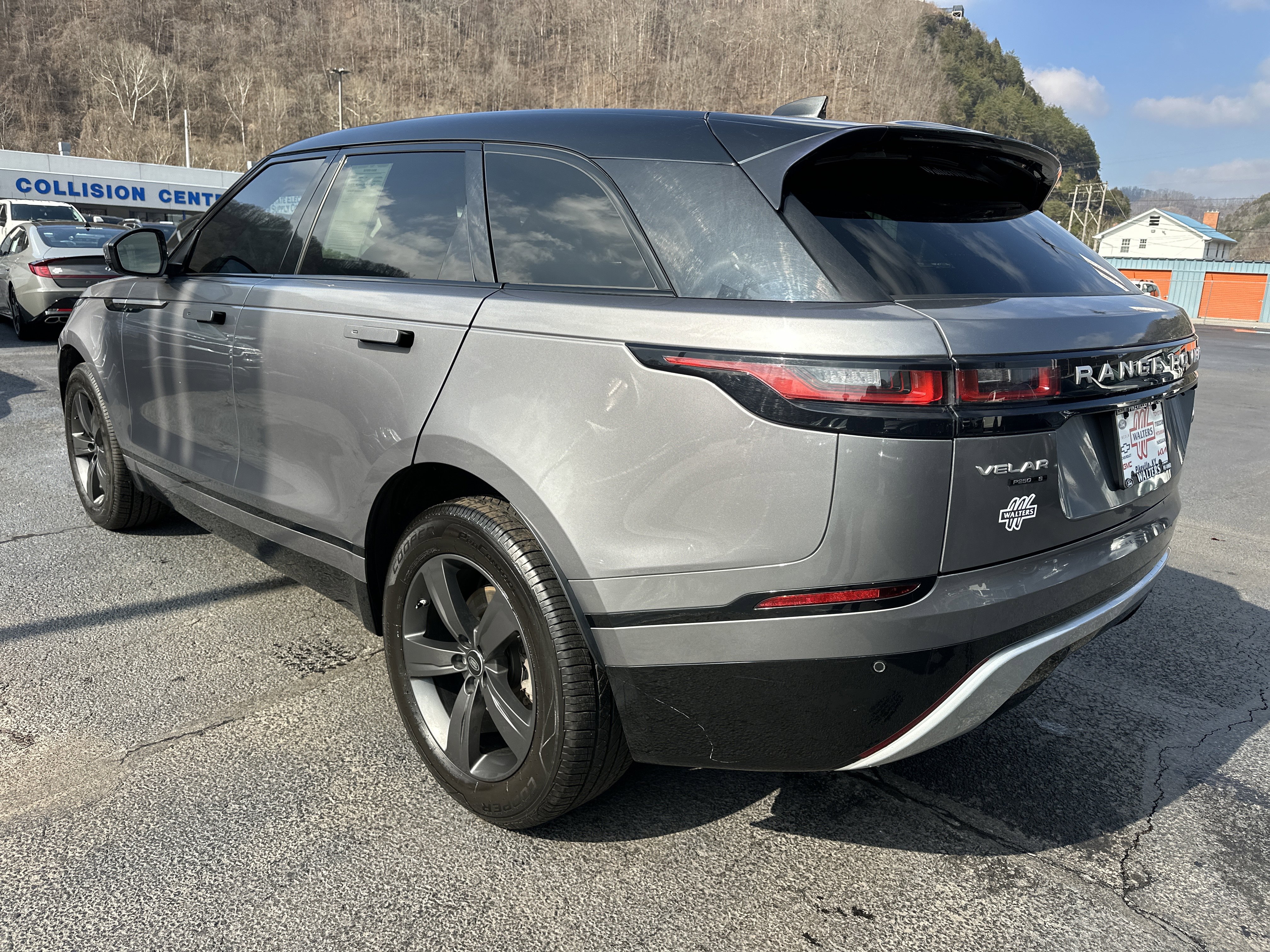 Used 2020 Land Rover Range Rover Velar S image 4
