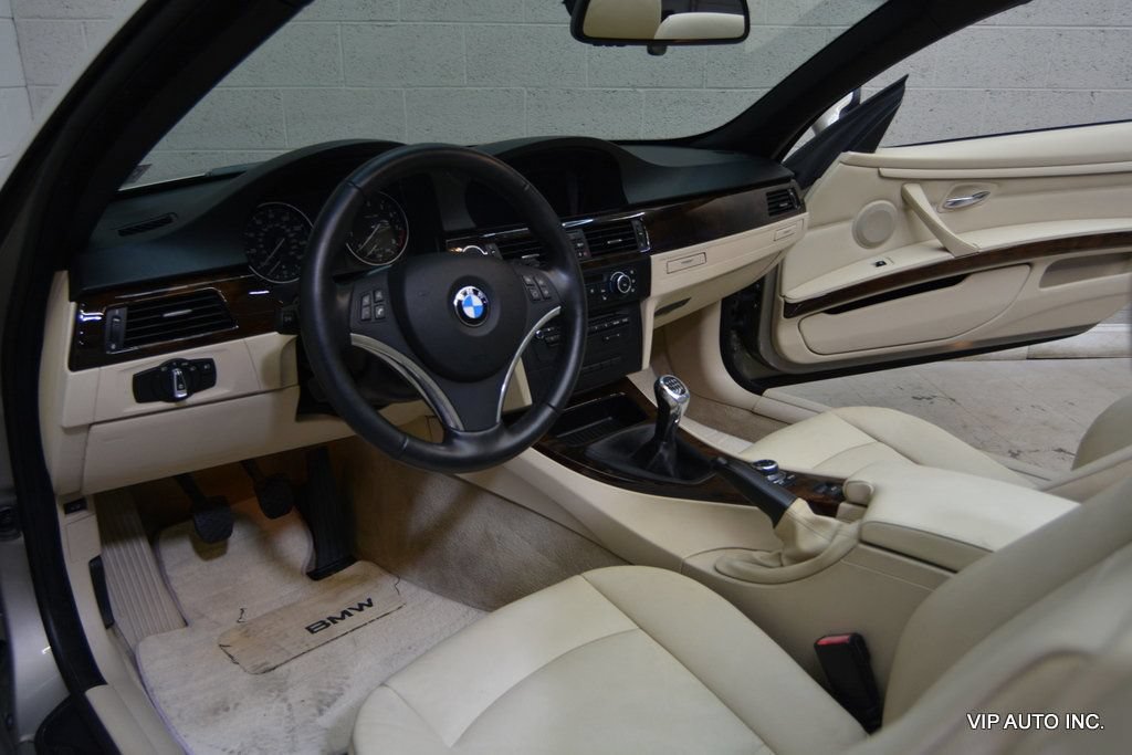 Used 2011 BMW 328i Convertible RWD image 17