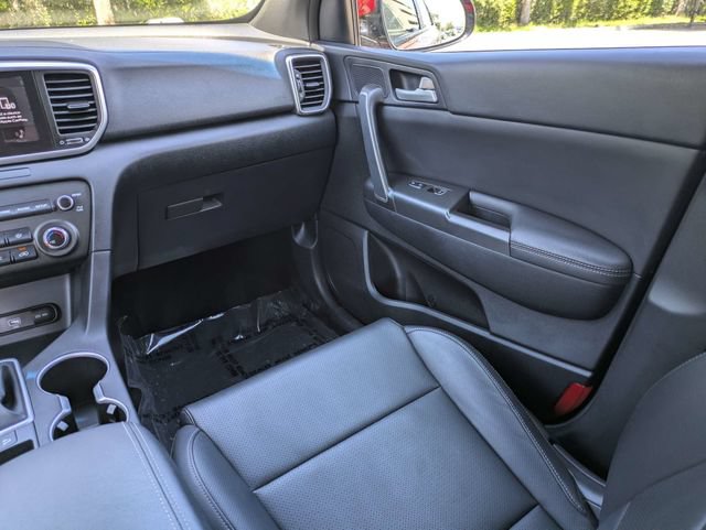 Used 2022 Kia Sportage Nightfall Edition FWD image 16