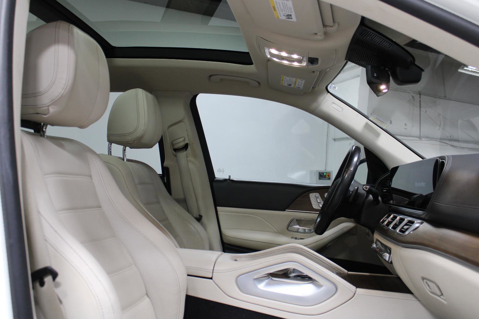 Used 2021 Mercedes-Benz GLS 450 4MATIC image 16