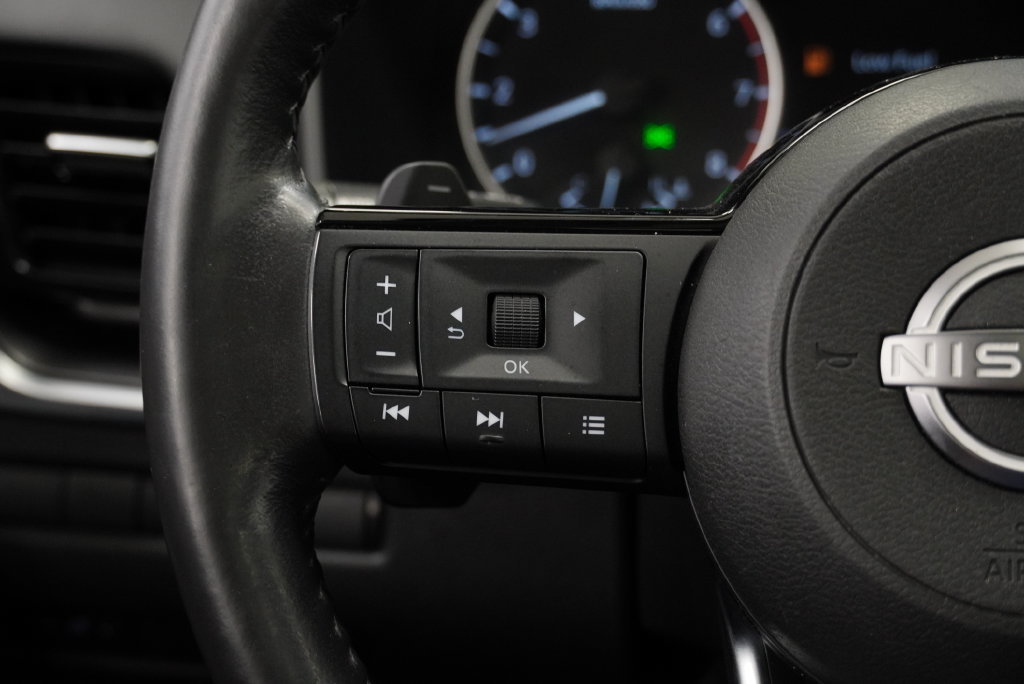 Used 2023 Nissan Rogue SV w/ SV Premium Package AWD/4WD image 24