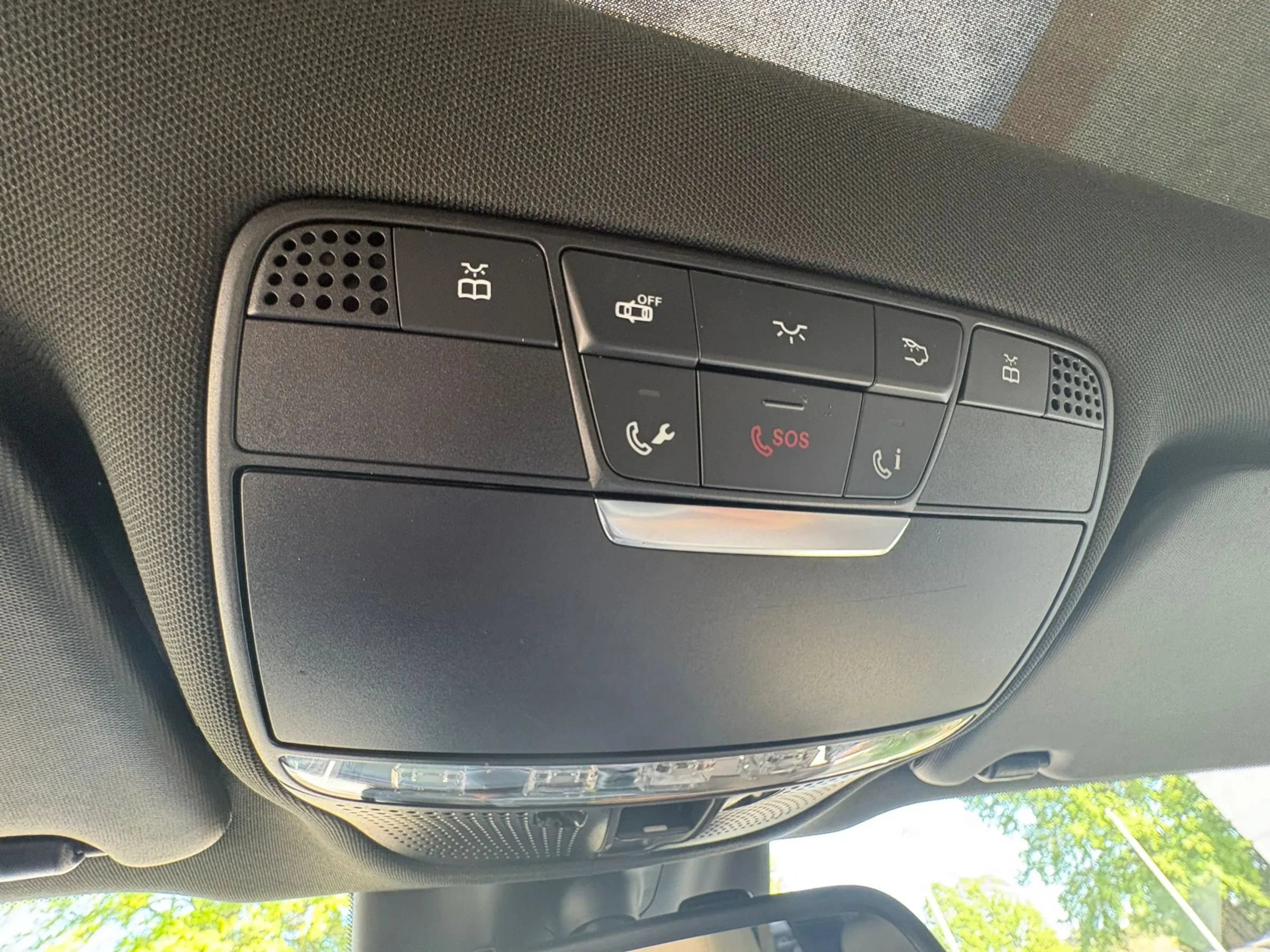Used 2018 Mercedes-Benz GLC 300 4MATIC image 44