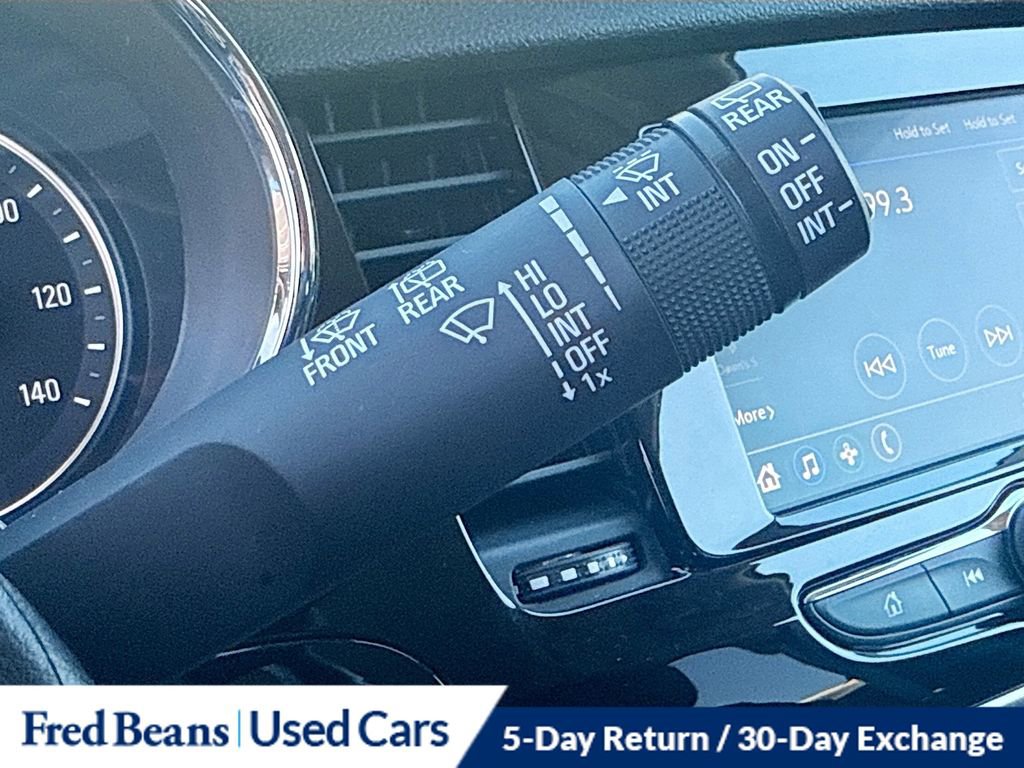 Used 2022 Buick Encore Preferred w/ Safety Package image 39