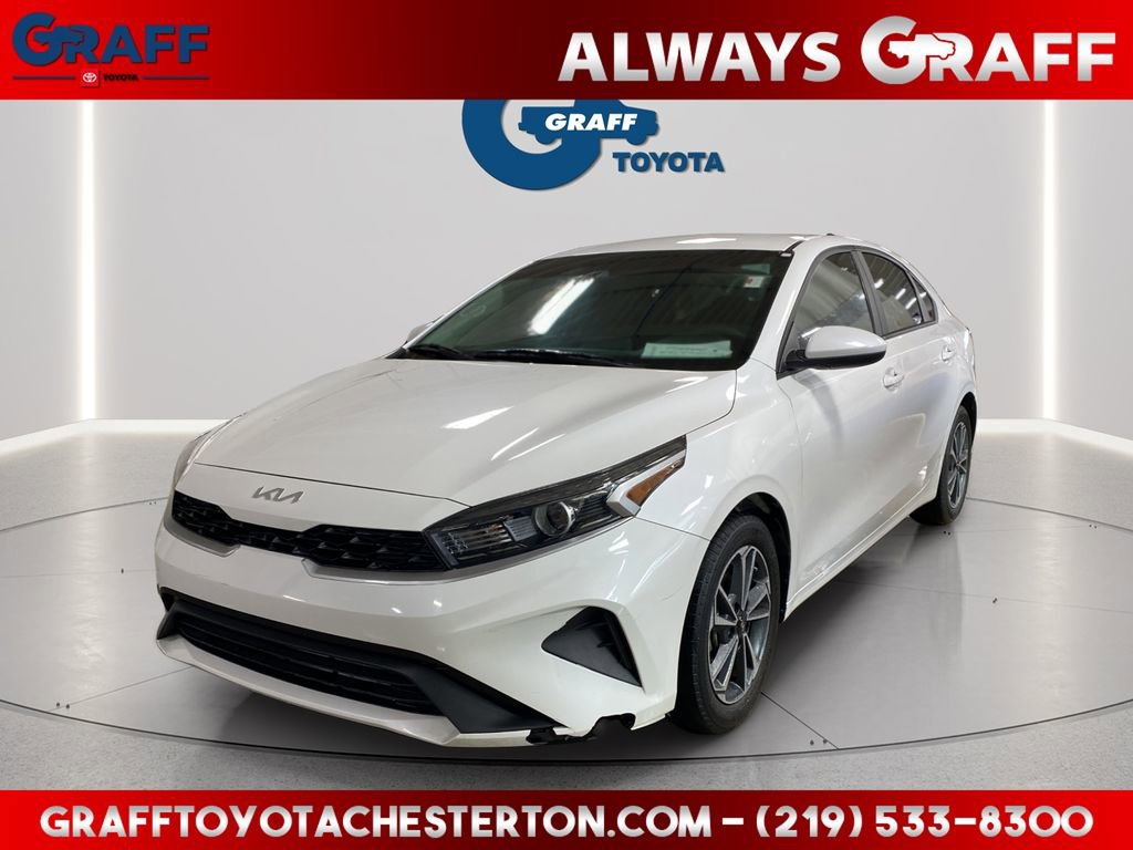 Used 2024 Kia Forte LXS video 1