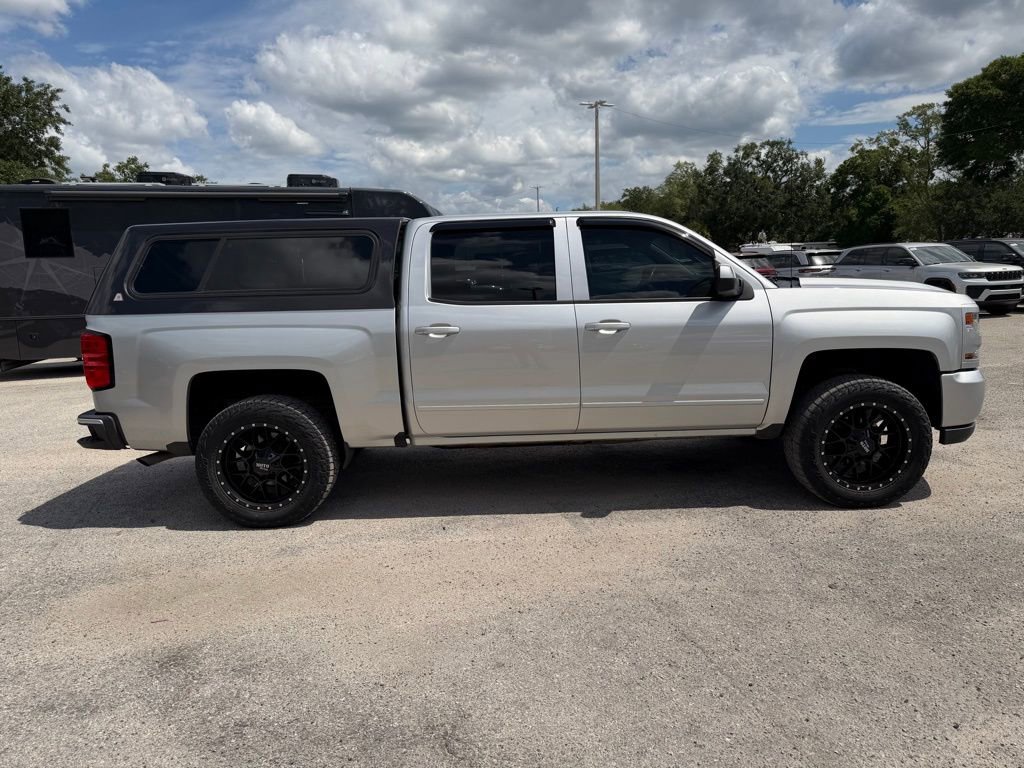 Used 2018 Chevrolet Silverado 1500 LT w/ All Star Edition AWD/4WD image 9
