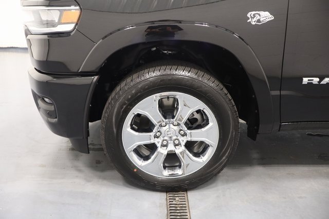 New 2026 RAM 1500 4x4 Crew Cab image 22