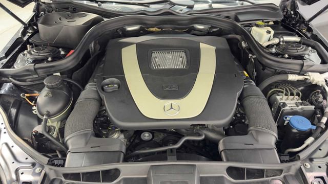 Used 2010 Mercedes-Benz E 350 Sedan image 36