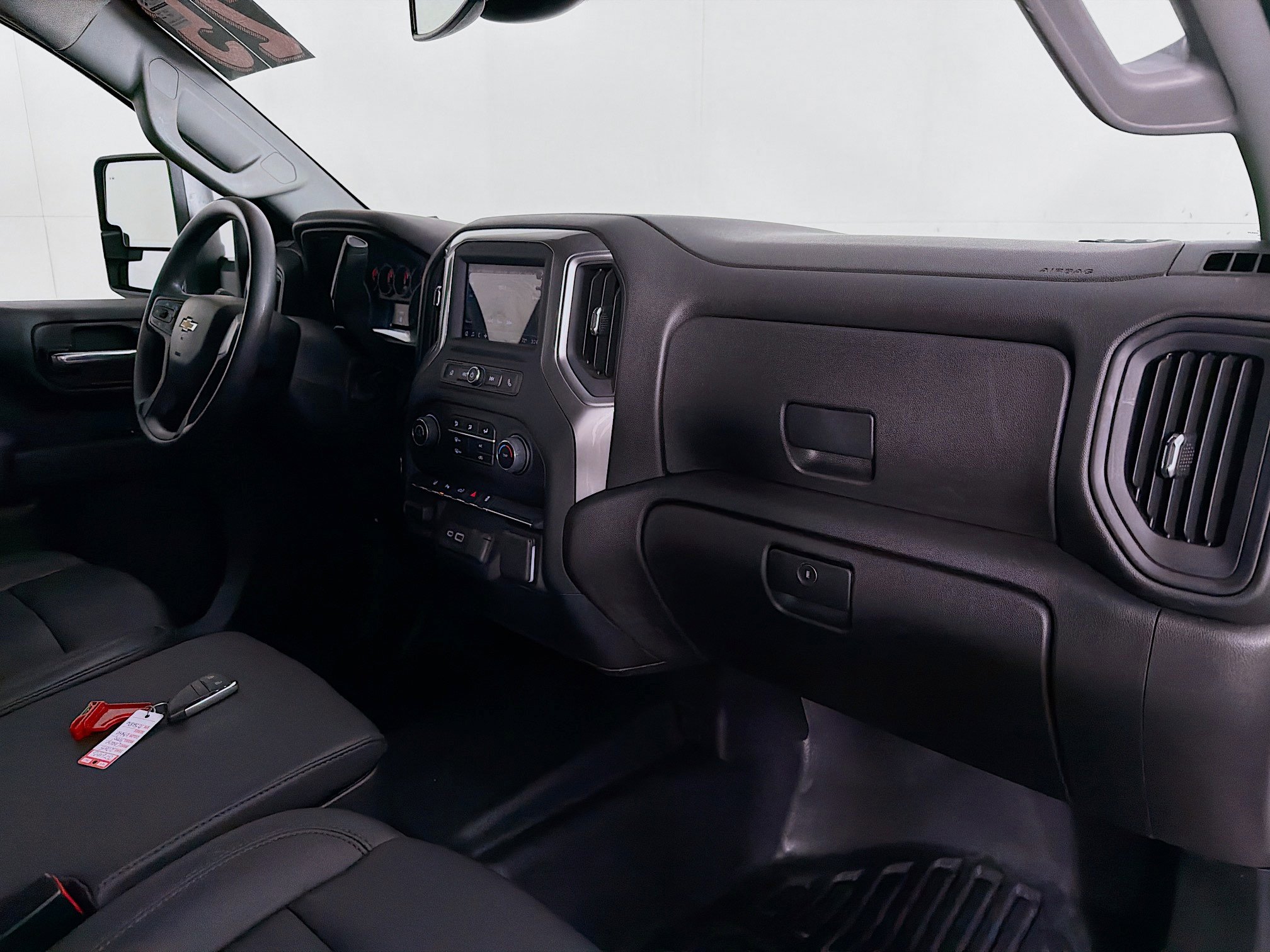 Used 2025 Chevrolet Silverado 3500 W/T image 27