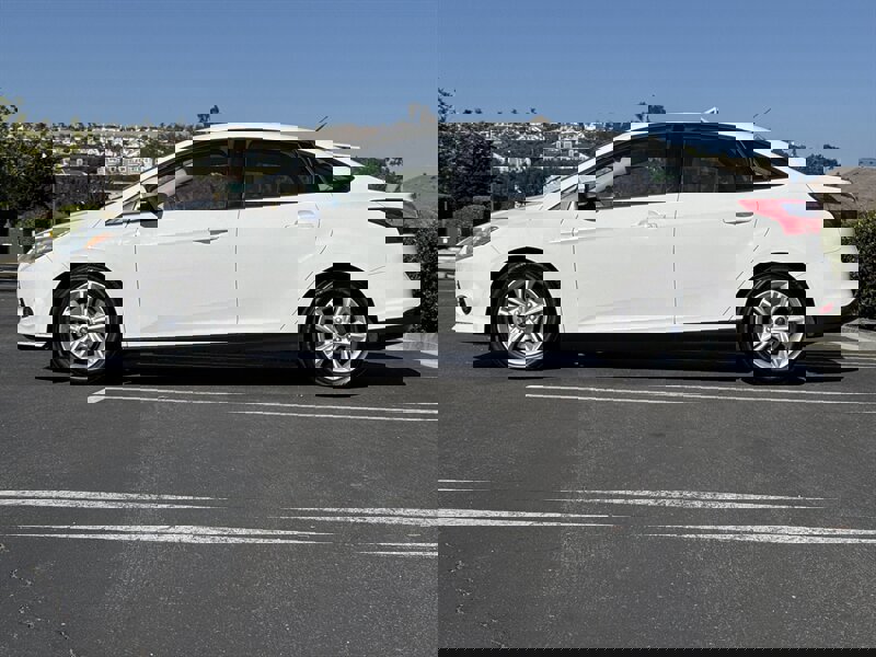Used 2014 Ford Focus SE image 3