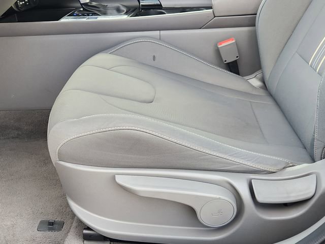 Used 2025 Hyundai Elantra SEL image 23