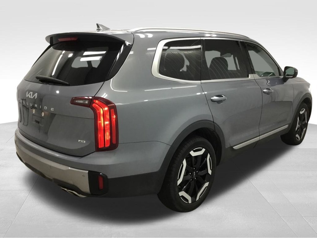 Used 2025 Kia Telluride S AWD/4WD image 40