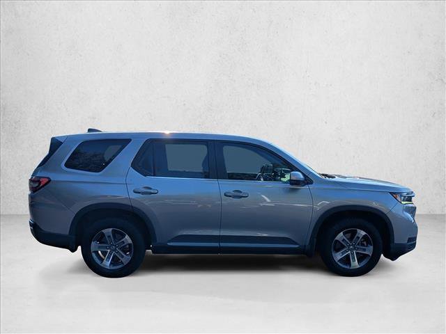 Used 2023 Honda Pilot EX-L image 4