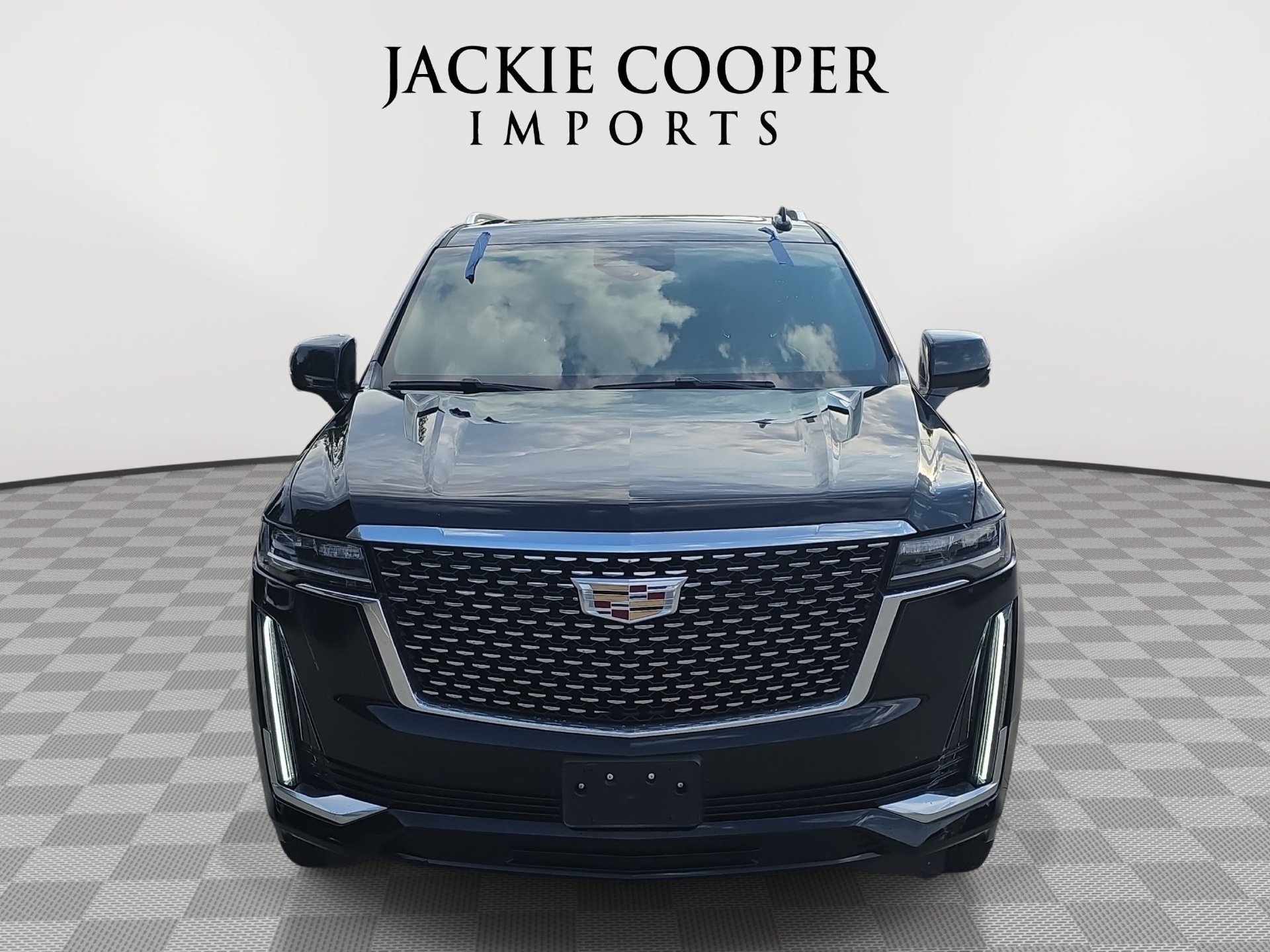 Used 2024 Cadillac Escalade Premium Luxury RWD image 2