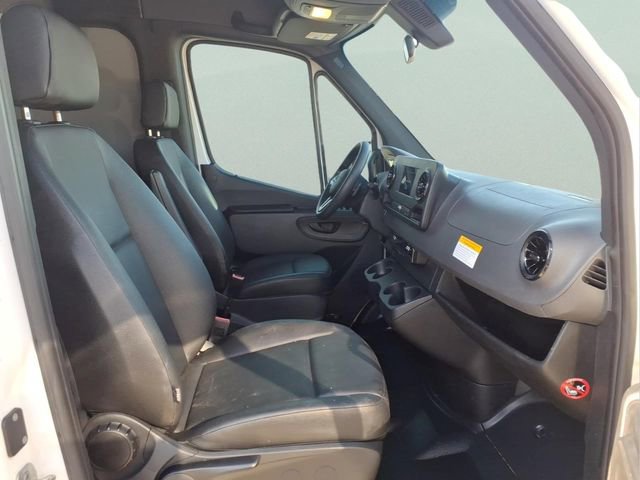 Used 2023 Mercedes-Benz Sprinter 2500 image 7